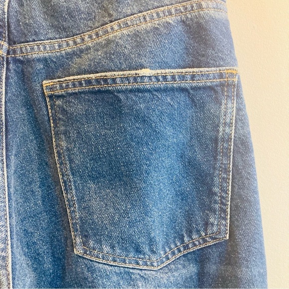 ZARA Sz 4 Mid Wash Boyfriend Style Light Wiskering High Rise Jeans - Picture 8 of 11